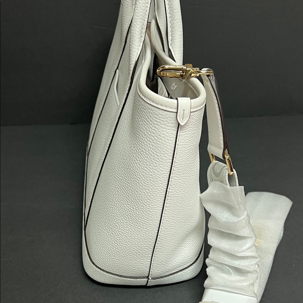 Michael Kors Optic White Satchel with Gold Logo - Picture 5 of 13